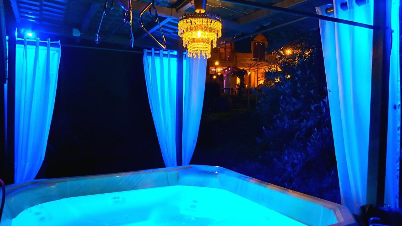 BonBon Chambre d'hôtes Saint-Julien-de-Lampon Extérieur photo